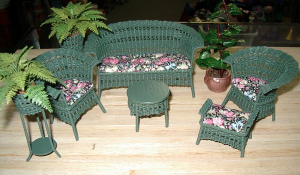 dolls house garden furniture