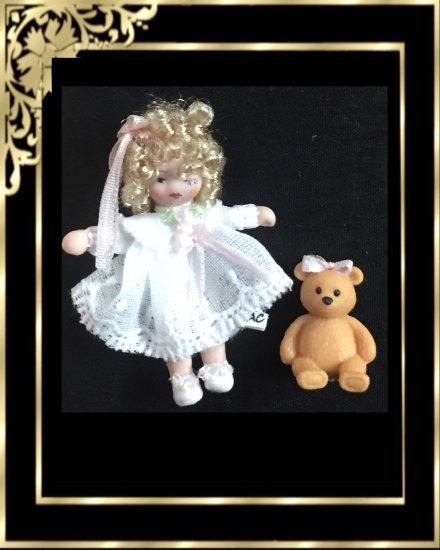 DAC163 Doll Baby Nora and Blankie - Click Image to Close