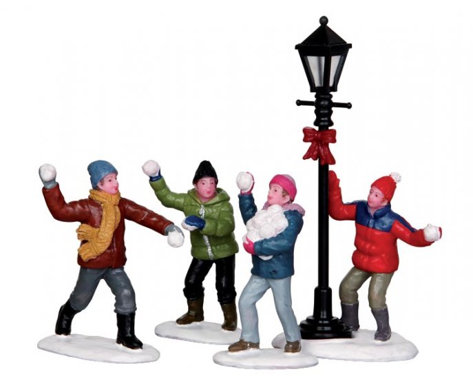 32133 Lemax Snowball Fight Set of 4 2013 - Click Image to Close