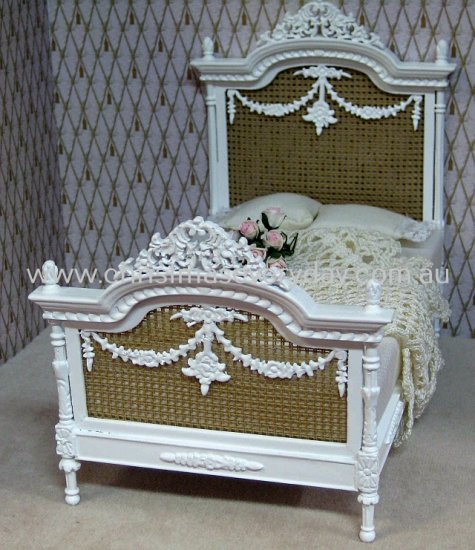 D2230 Bespaq Jeanne Swag Bed W/Cane - Click Image to Close
