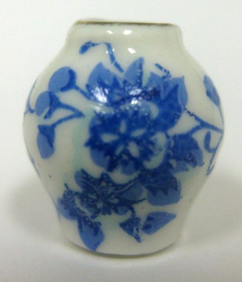 DRG10 Vase rounded White W/Blue Pattern Pkt 2 - Click Image to Close