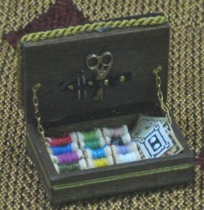 D205 Dollhouse Sewing Box 1/12 scale