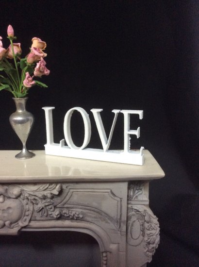 LC Decorative Wood Plaque "LOVE" - Click Image to Close