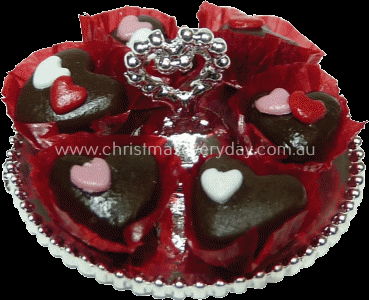 DK2641 Chocolate Hearts on Silver Tray - Click Image to Close