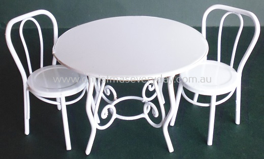 DJW14 White Table and Chairs - Click Image to Close
