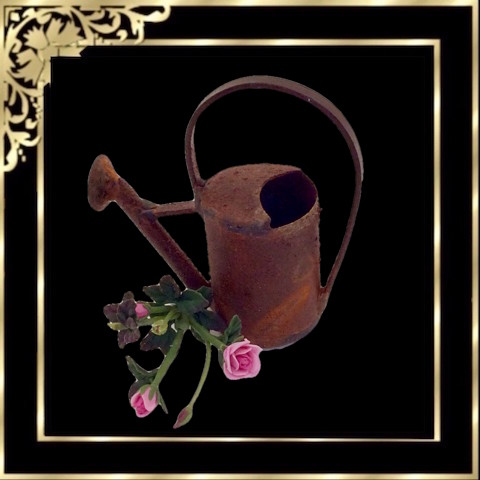 DW587 Watering Can Rusty Weathered - Click Image to Close